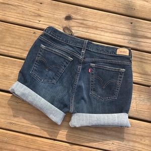 VINTAGE FIT Levi’s 505 Cuffed Denim Shorts